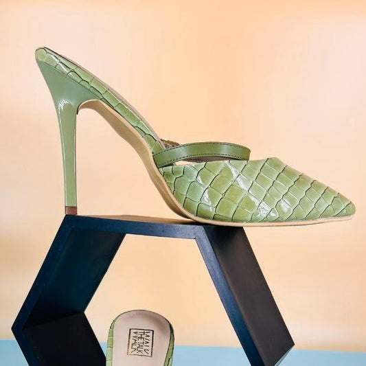 Jane - Olive - WalkTheTalk