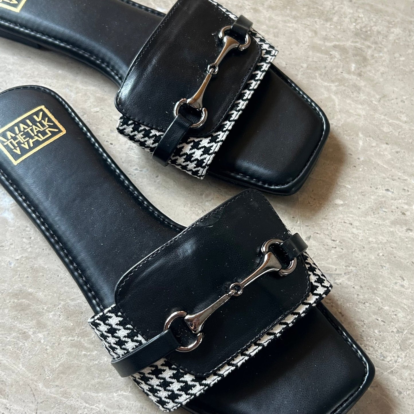 Ria - Houndstooth - WalkTheTalk