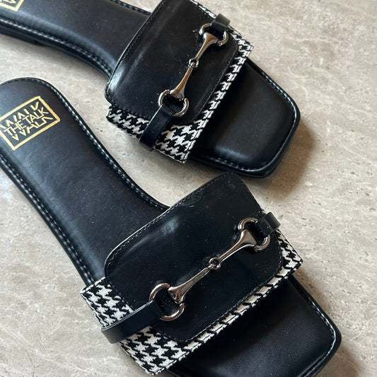 Ria - Houndstooth - WalkTheTalk