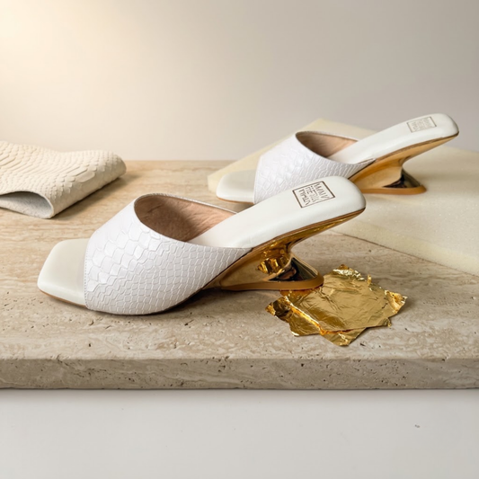 Izel - White