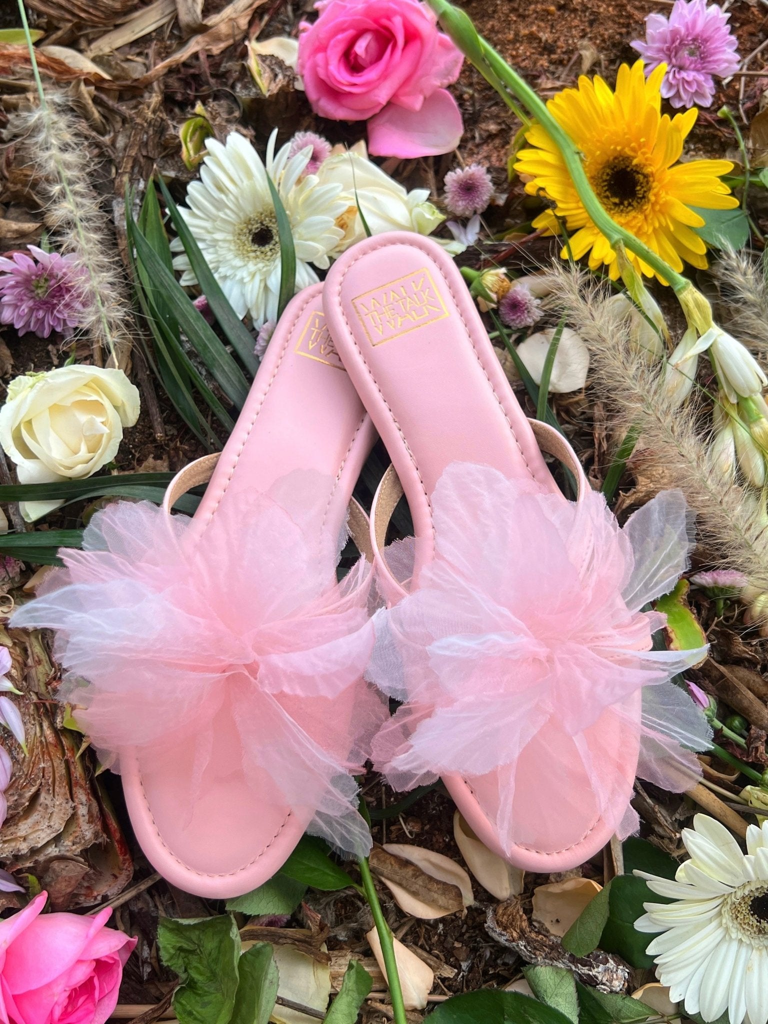 Aira - Pink - WalkTheTalk