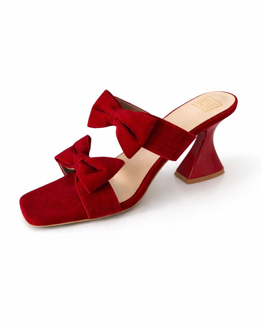 Belle - Red - WalkTheTalk