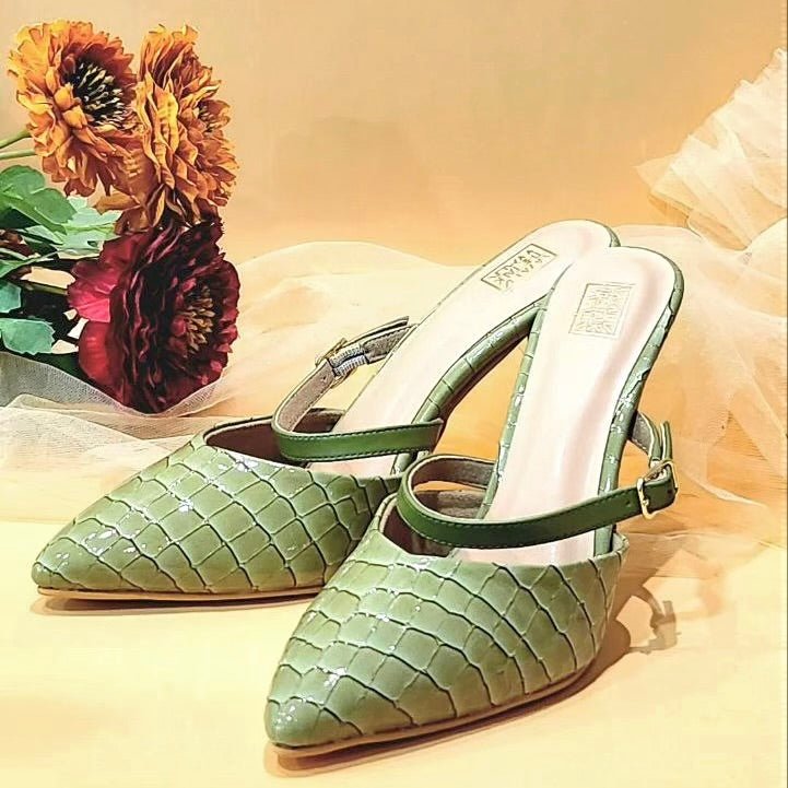 Jane - Olive - WalkTheTalk