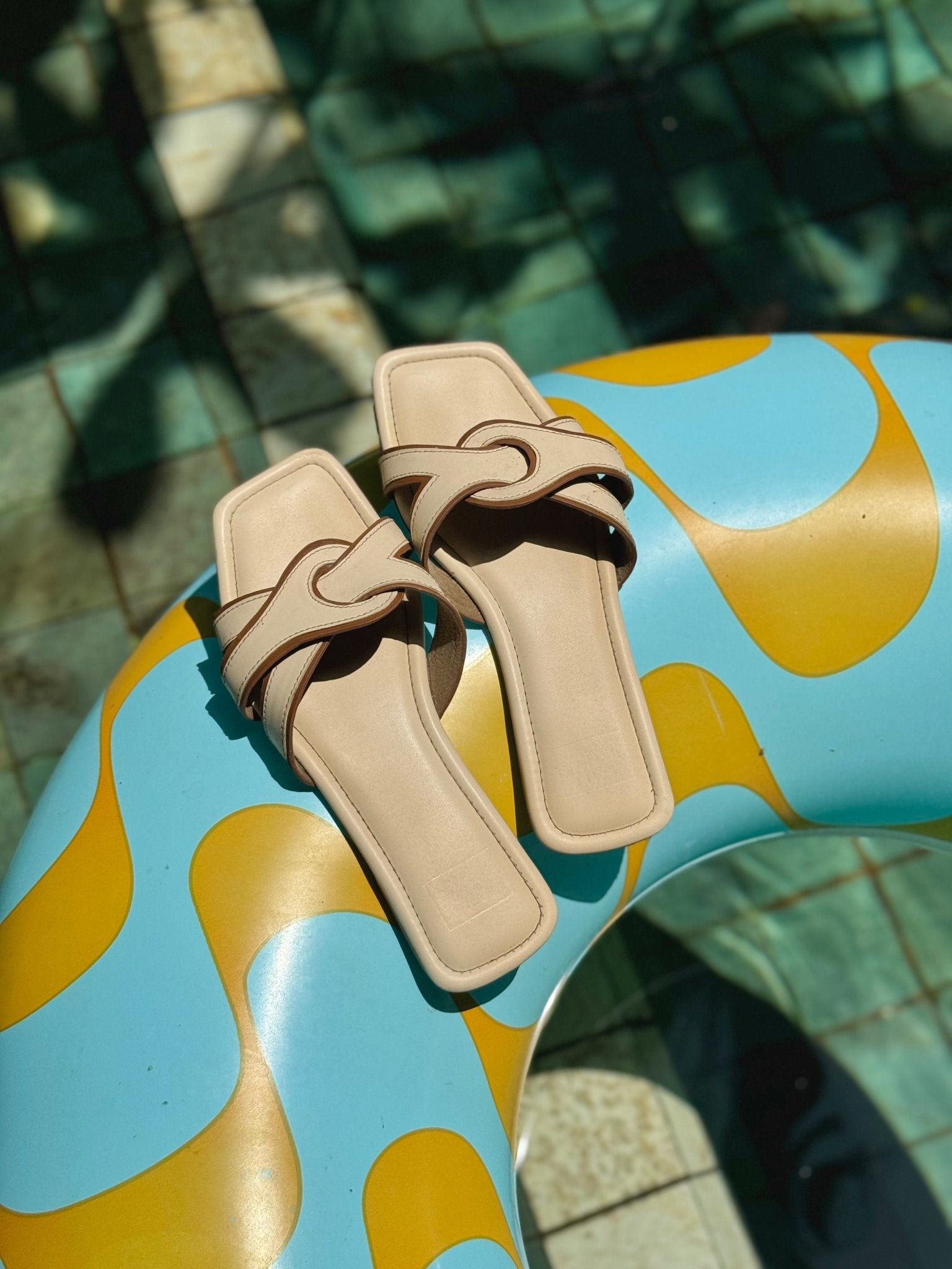 Rae - Beige - WalkTheTalk