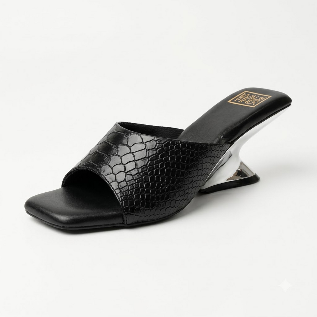 Izel - Black