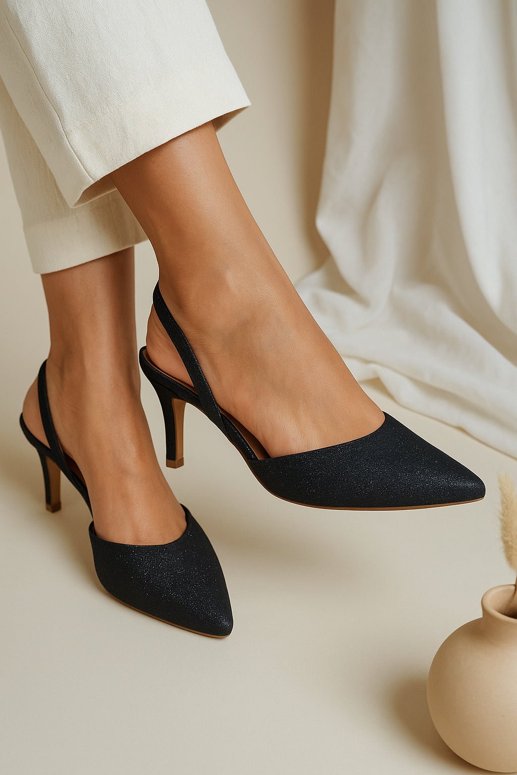 Tara - Black - WalkTheTalk